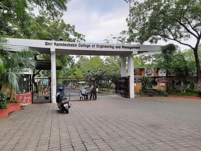 Shri Ramdeobaba College of Engineering and Management-gallery-image-4