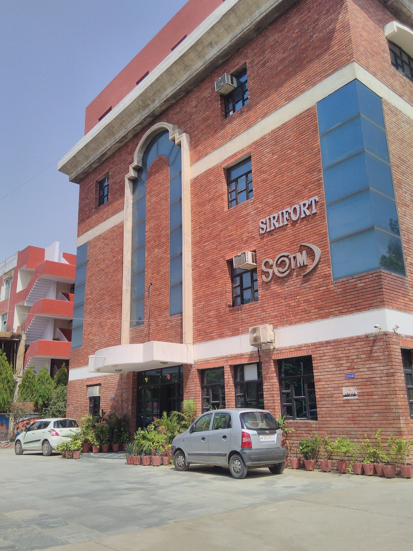 Sirifort Institute of Management Studies-image