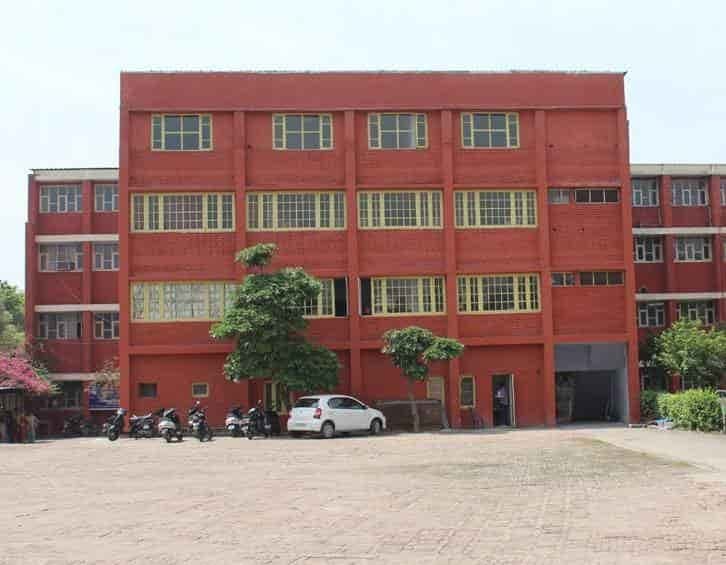Guru Nanak Girls College Ludhiana-image