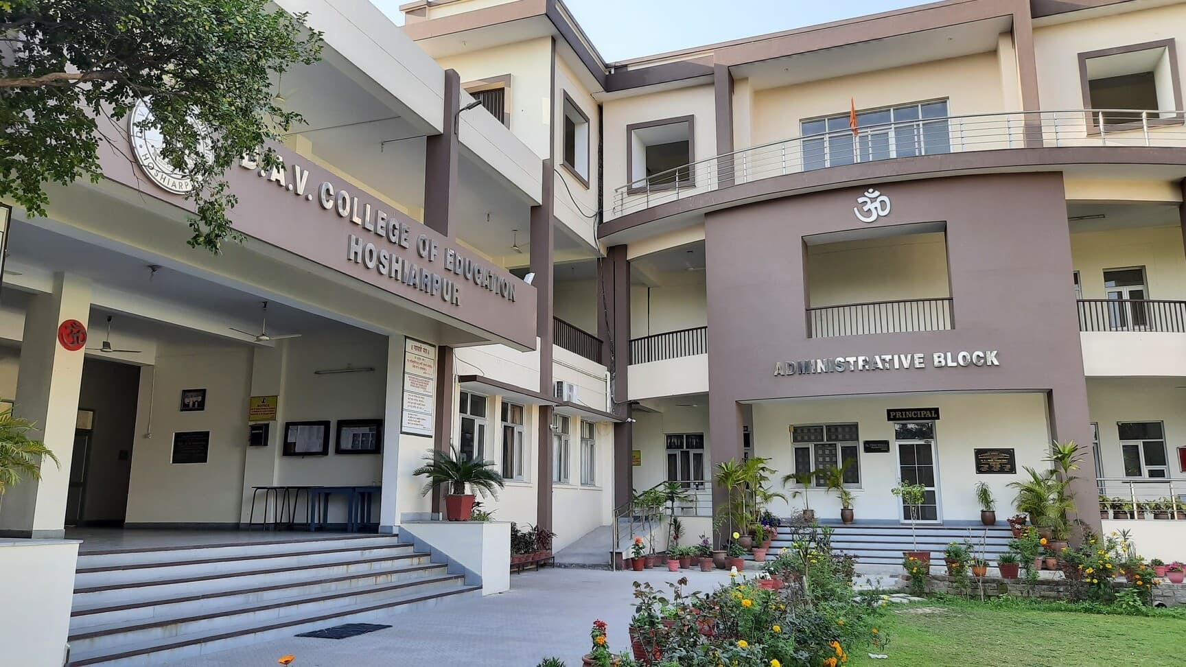 DAV College of Education-image