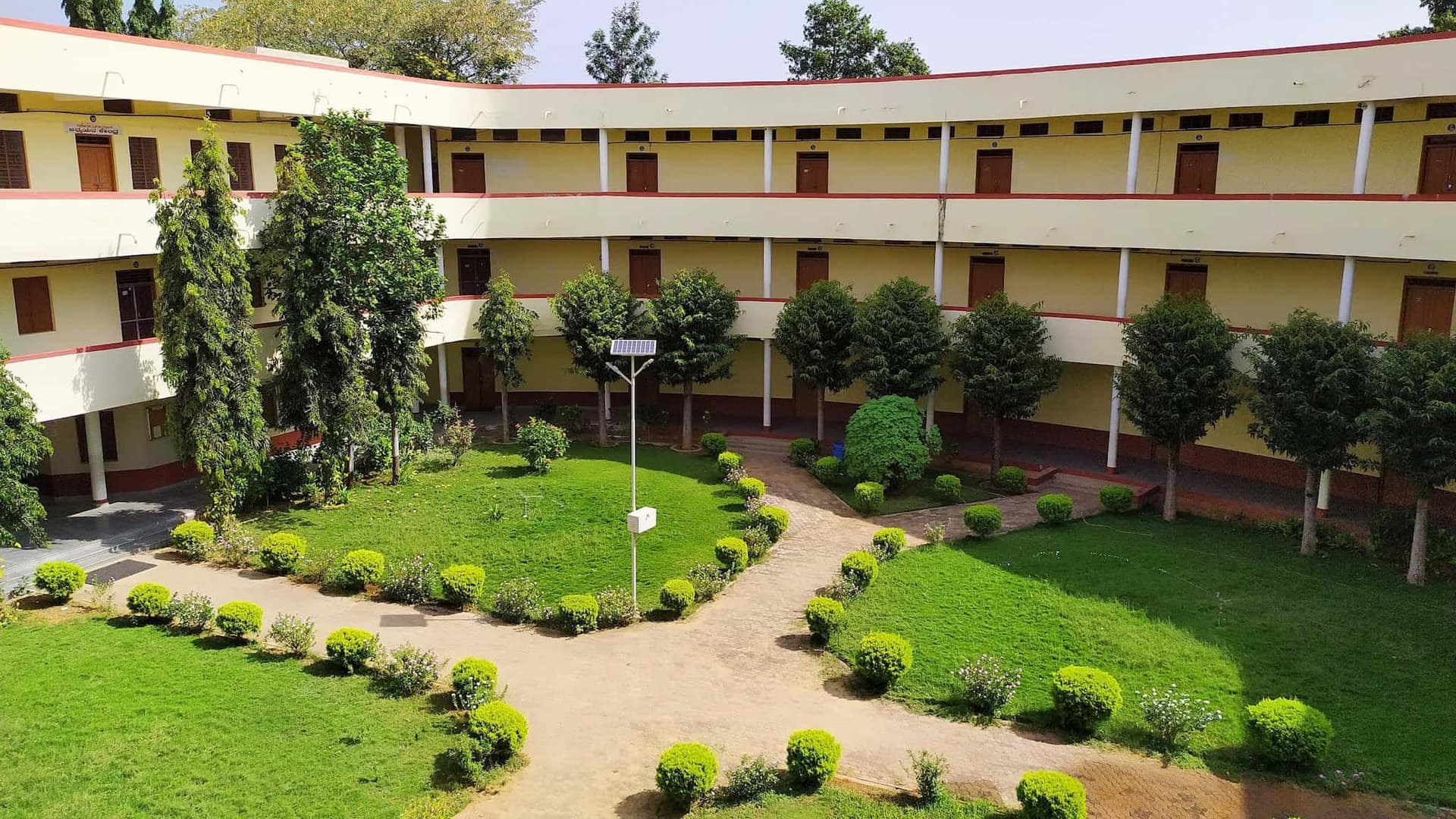 Shanthi Degree College-image